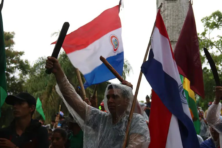 Oprindelige bønders march udfordrer latifundium og yankee militær&nbsp;besættelse