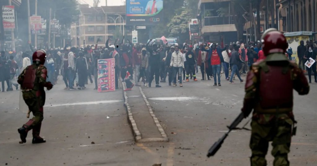 Kenya: folkelig modstand mod Macrons besøg og generalstrejke mod stigende brændstofpriser